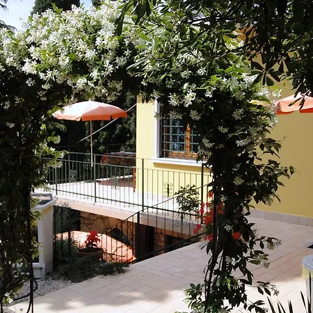 Apart-hotel Residence Gardasee LAKE GARDA